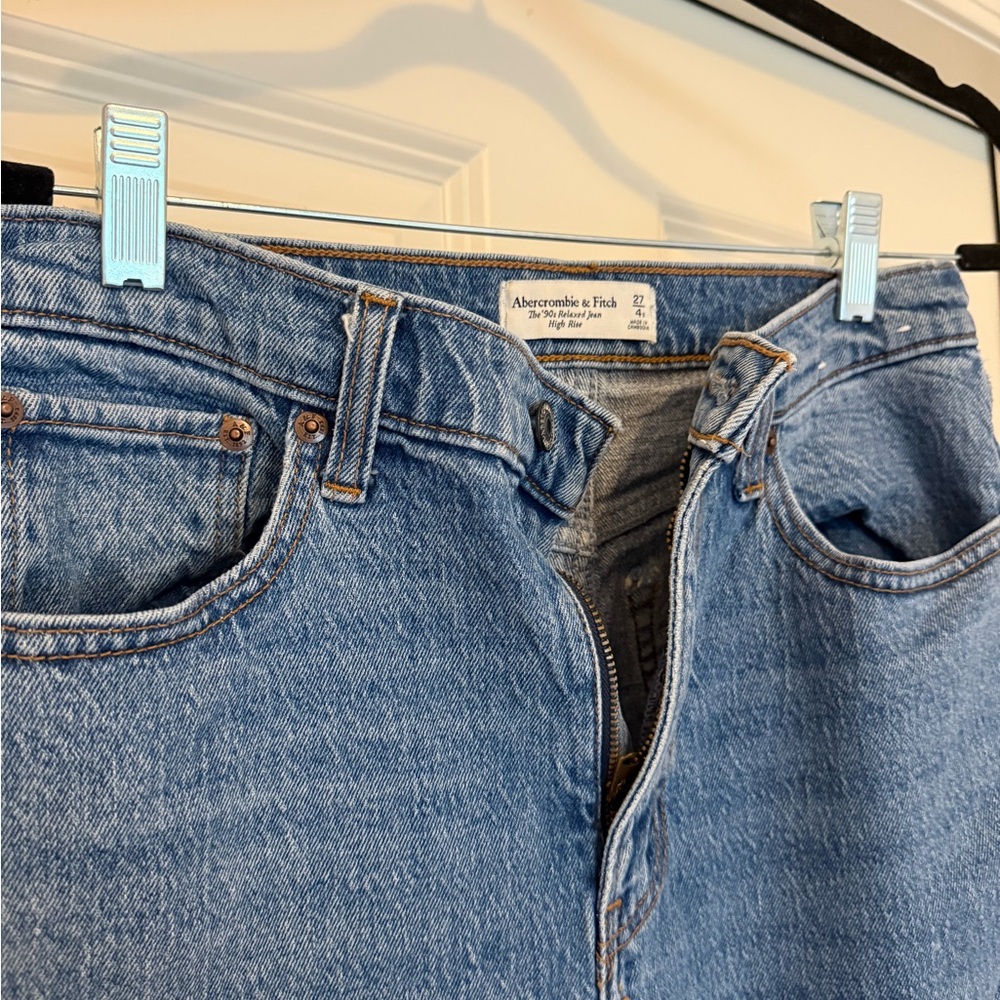 Abercrombie & Fitch Women's Light Blue High Rise Jeans